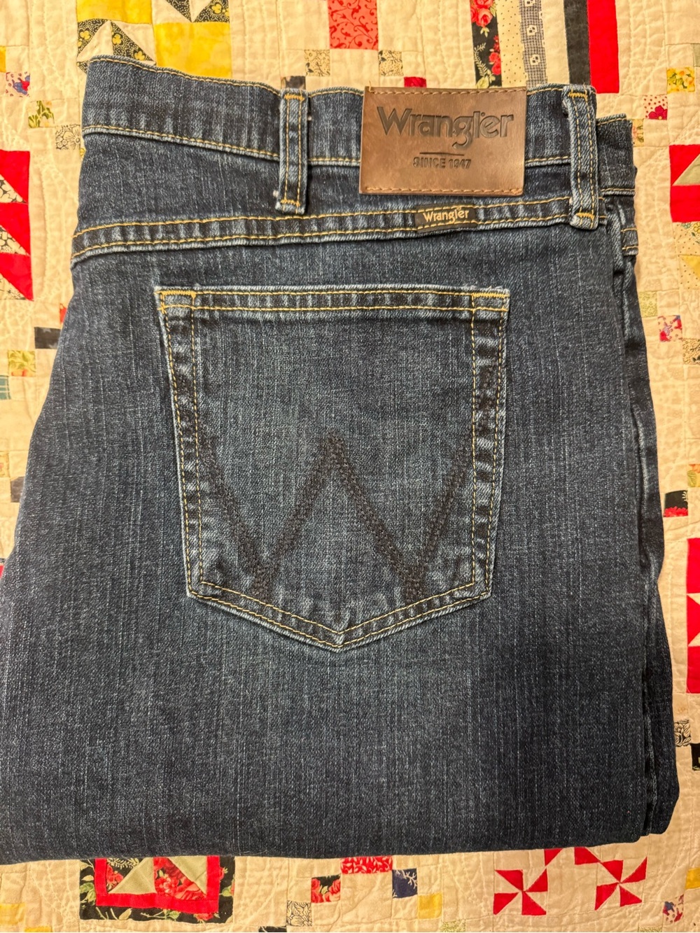 Wrangler Men’s Dark Blue Relaxed Fit Jeans